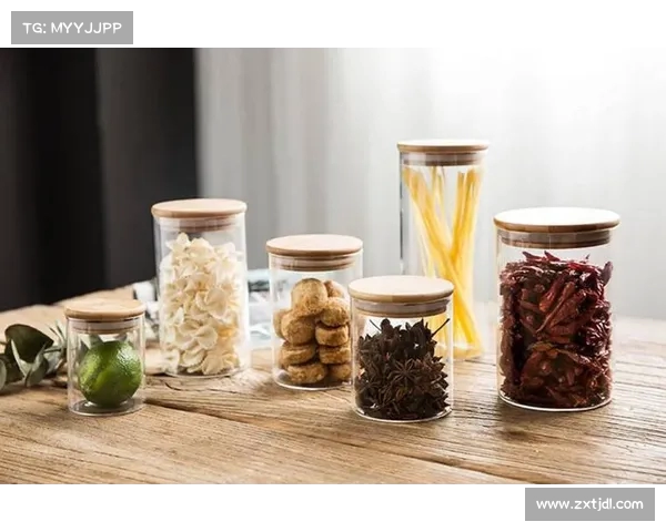 疑惑!上海餐厅女子与宠物狗用同一餐具,网友直呼“辣眼睛”(和狗用一个餐具会得病吗) 疑惑!上海餐厅女子与宠物狗用同一餐具,网友直呼“辣眼睛”(和狗用一个餐具会得病吗)